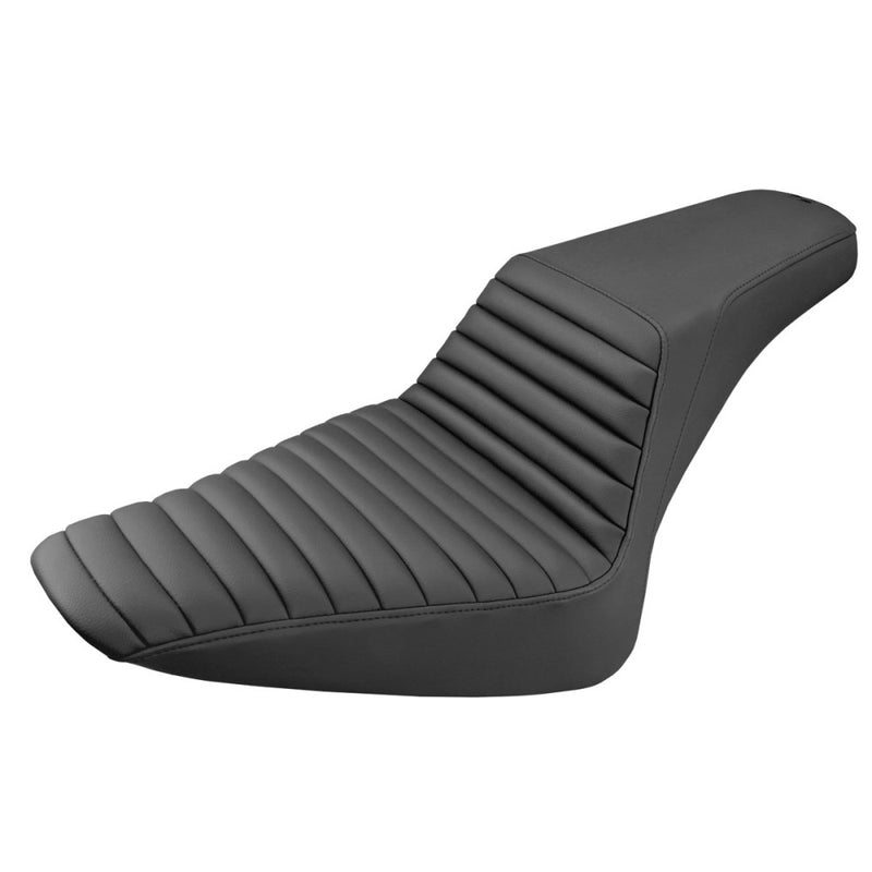 Saddlemen Step-Up Front Tuck-n-Roll para Harley