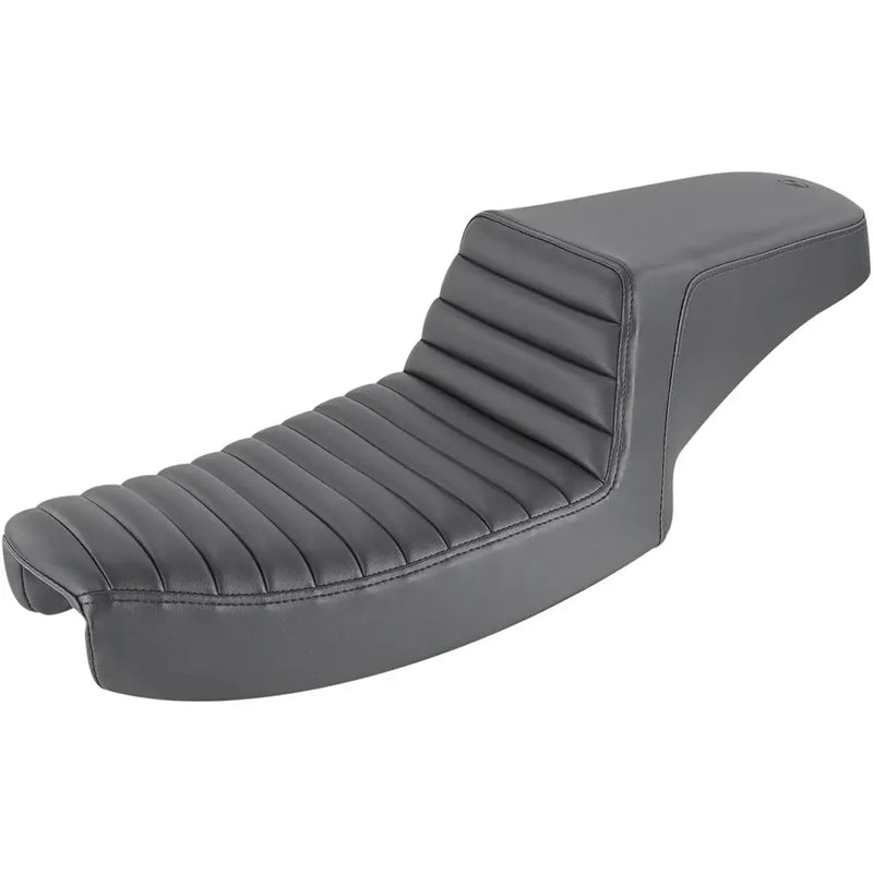 Saddlemen Step-Up Front Tuck-n-Roll para Harley