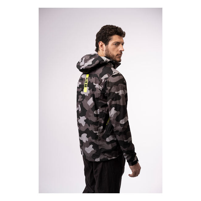 By City Chubasquero militar