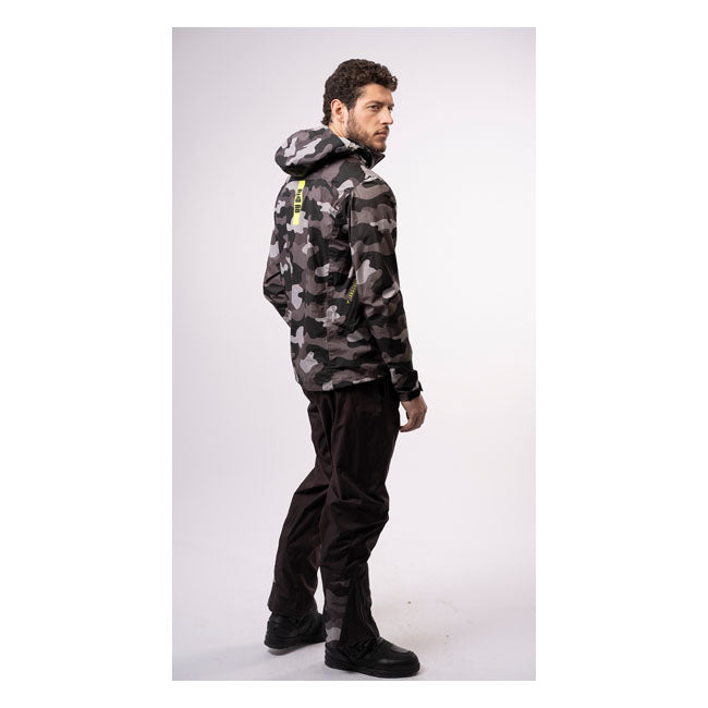 By City Chubasquero militar