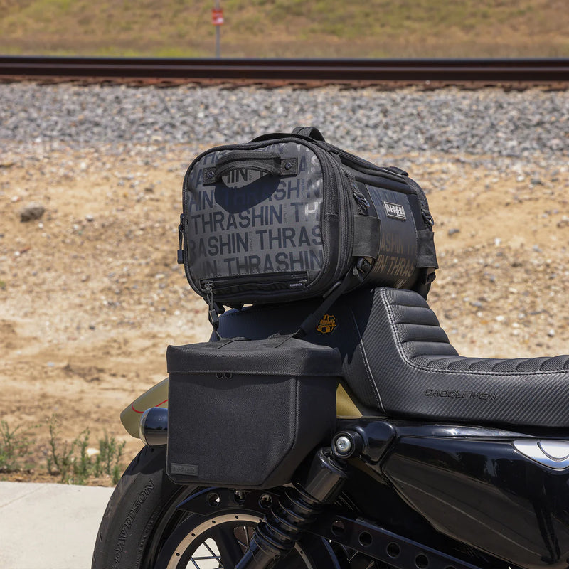 Thrashin Supply Mini Essential 8L Juego de alforjas para motocicleta