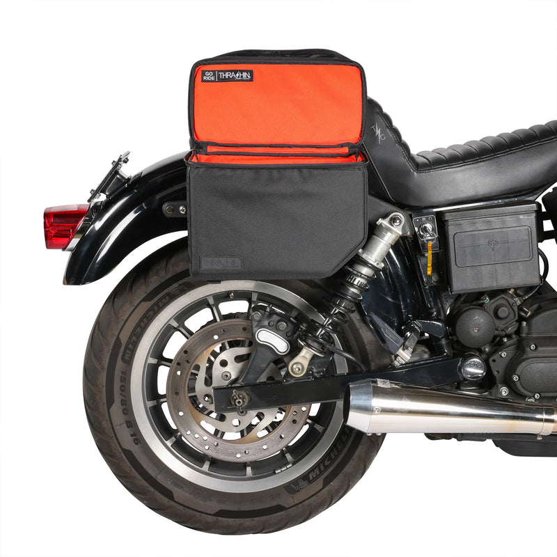 Thrashin Supply Escape Base 18L Juego de alforjas para motocicleta tipo throw-over