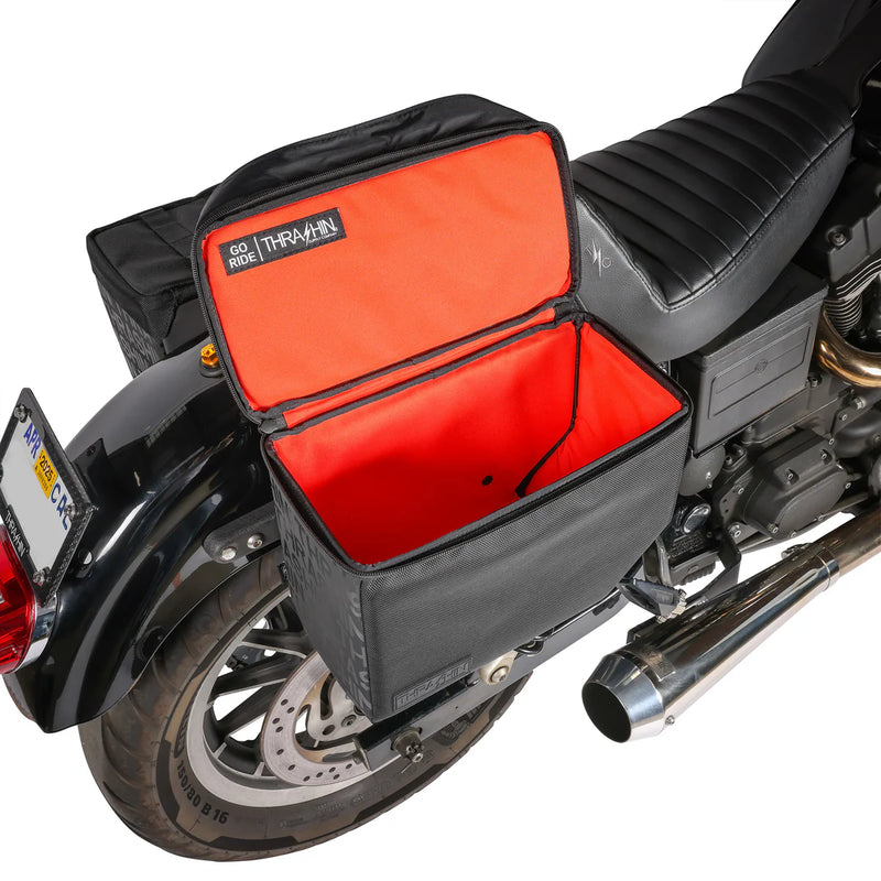 Thrashin Supply Escape Base 18L Juego de alforjas para motocicleta tipo throw-over