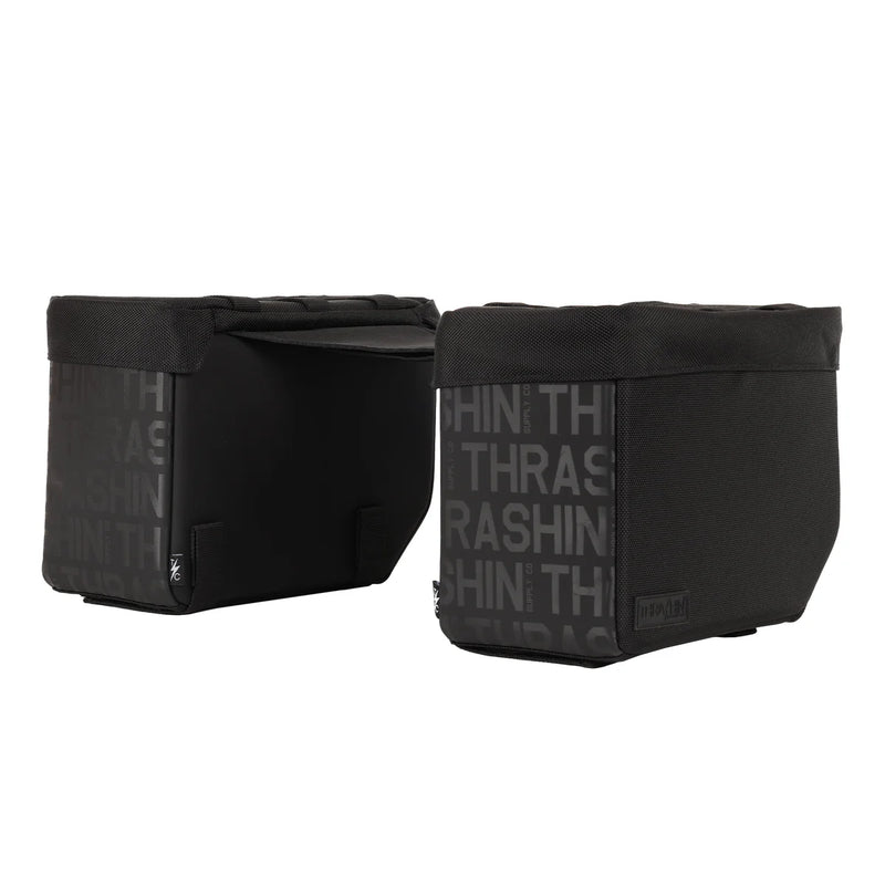 Thrashin Supply Escape Base 18L Juego de alforjas para motocicleta tipo throw-over