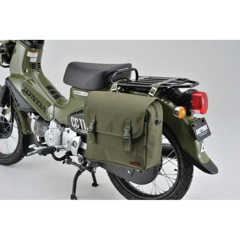 Daytona Henlybegins Universal Canvas Motorcycle Saddlebag (Alforja universal de lona para motocicleta Henlybegins)