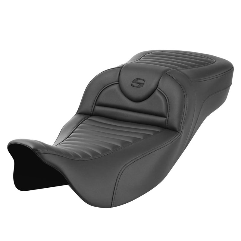 Saddlemen Roadsofa Extended Reach Tuck-n-Roll Seat for Harley 08-25 Touring (excl. 23-25 CVO; 24-25 Road Glide / Street Glide) / Black / Without heating / Without backrest  - Customhoj